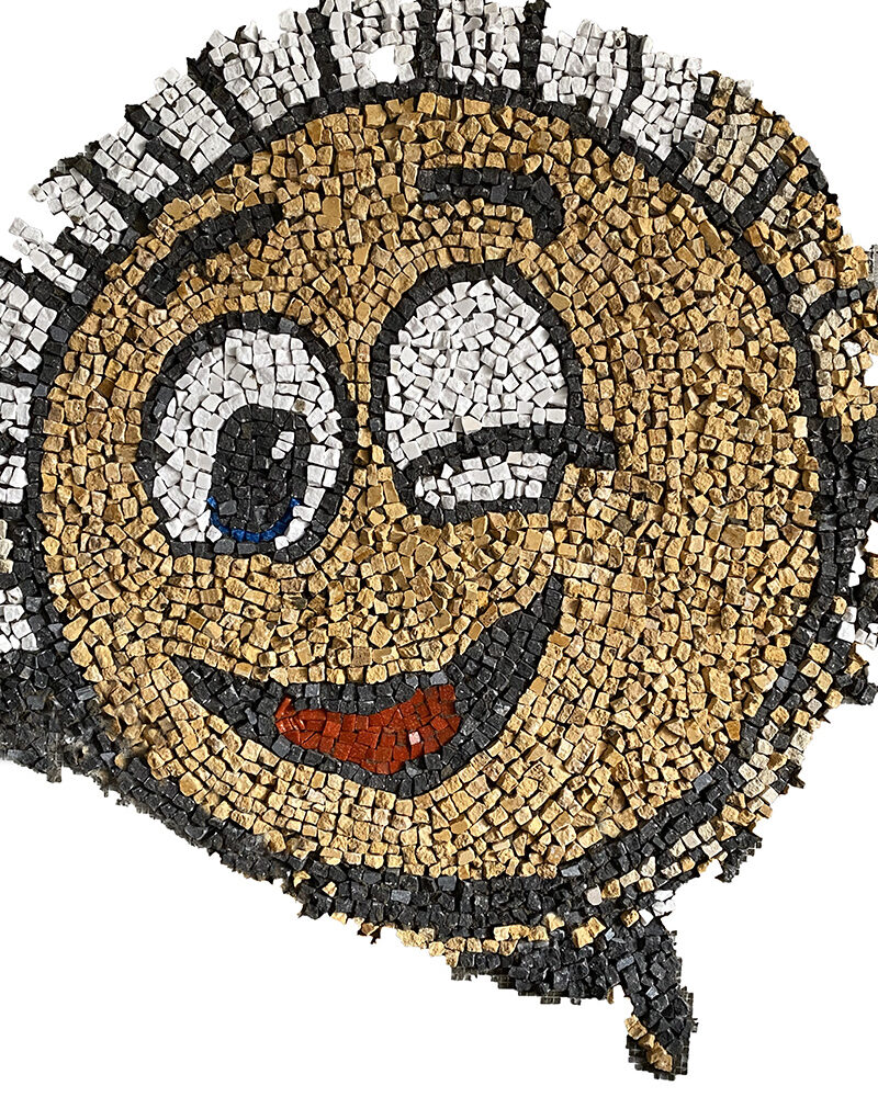 Smiley de 70 cm de diamètre réalisé en mosaïque par les enfants lors des JEMA- Atelier Mosaïc Concept