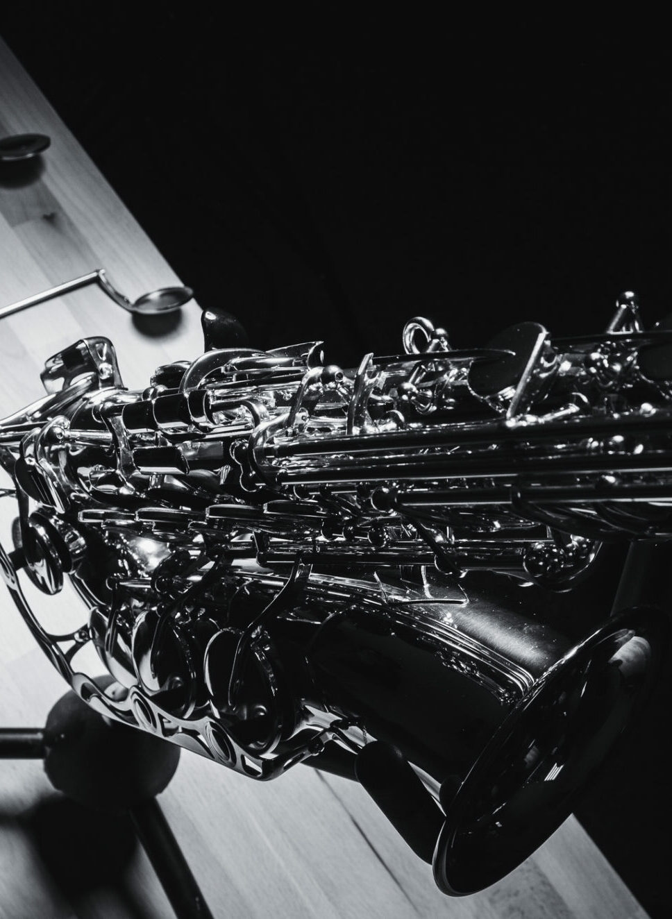 Saxophone. photo en noir et blanc Atelier Contrechant