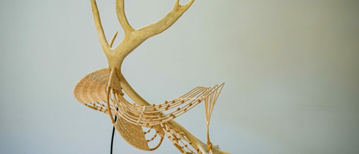 jema 2026- antony pascale germain atelier la saulée L'elan de la nature "l'Elan de la nature" : Sculpture en rotin créé par Pascale Germain Vannière dans son atelier La Saulée